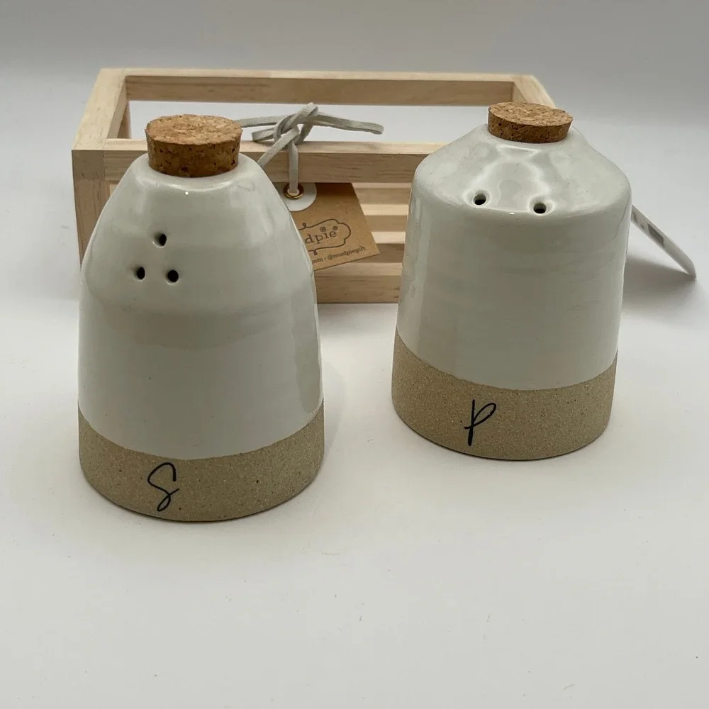Mud Pie Ceramic Salt and Pepper Shaker Set with Wood Crate Caddy White Tan New